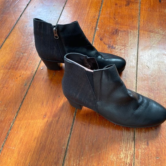 spanish leather ankle boots